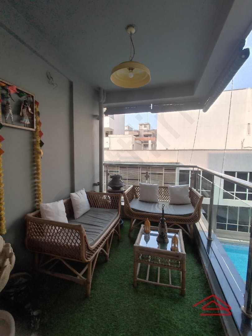 Balcony 1