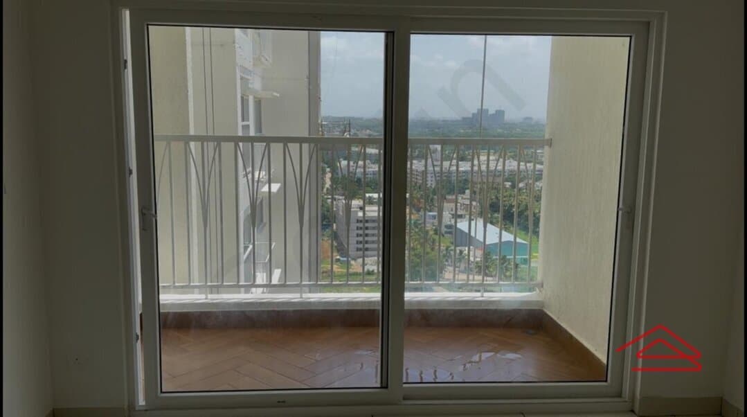 Balcony 2