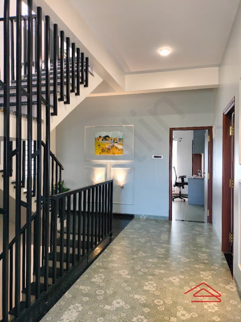 Hall 1