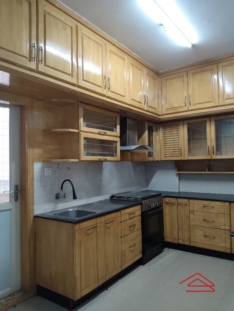 Kitchen 1