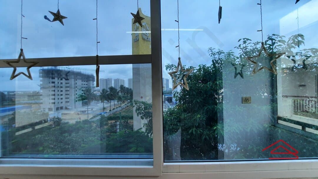 Balcony 2