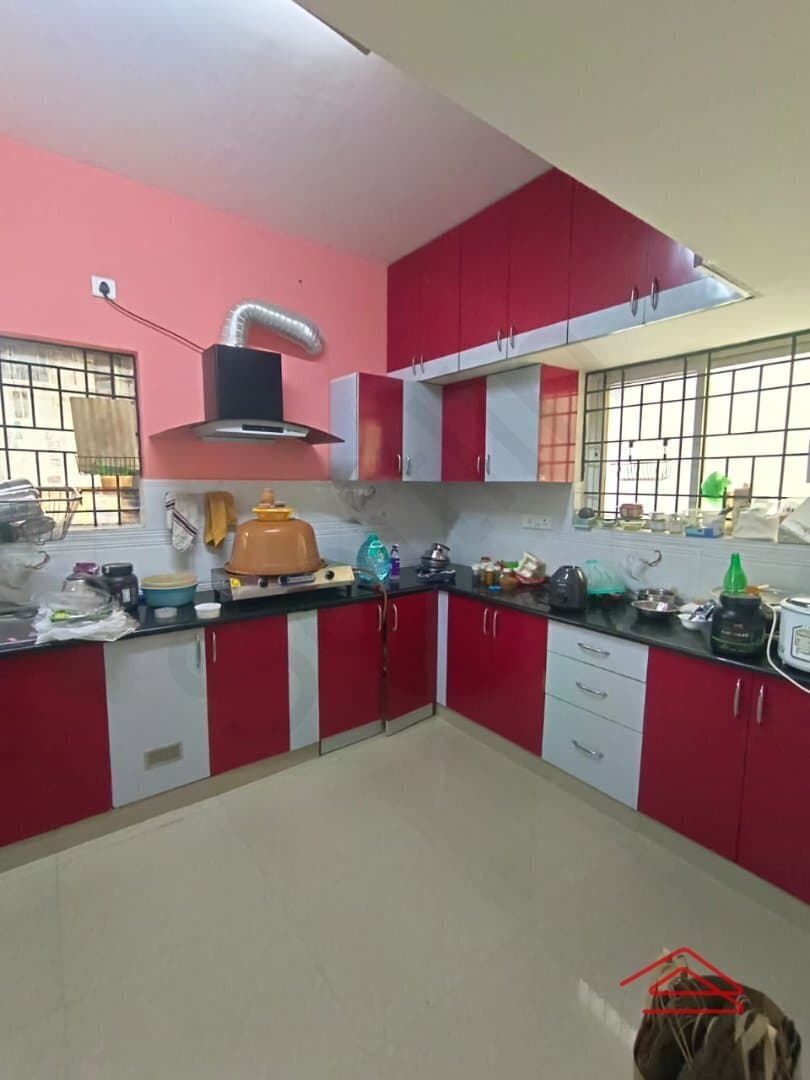 Kitchen 1