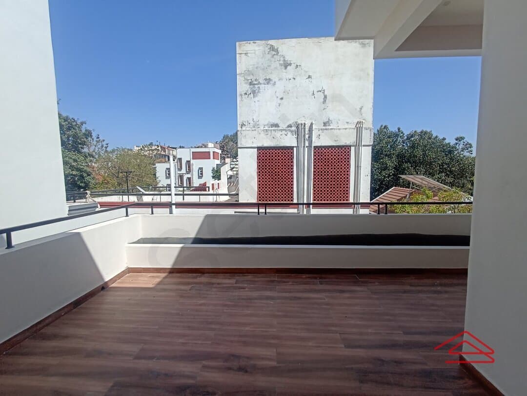 Balcony 3