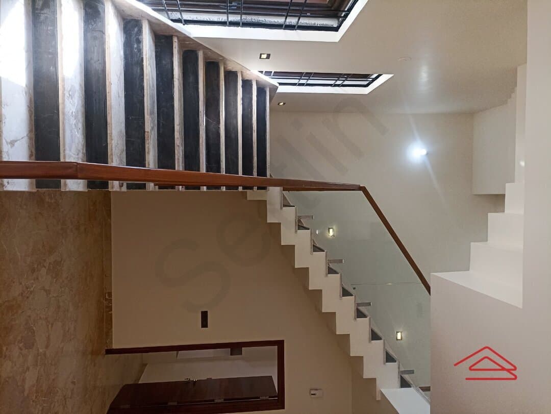 Hall 1