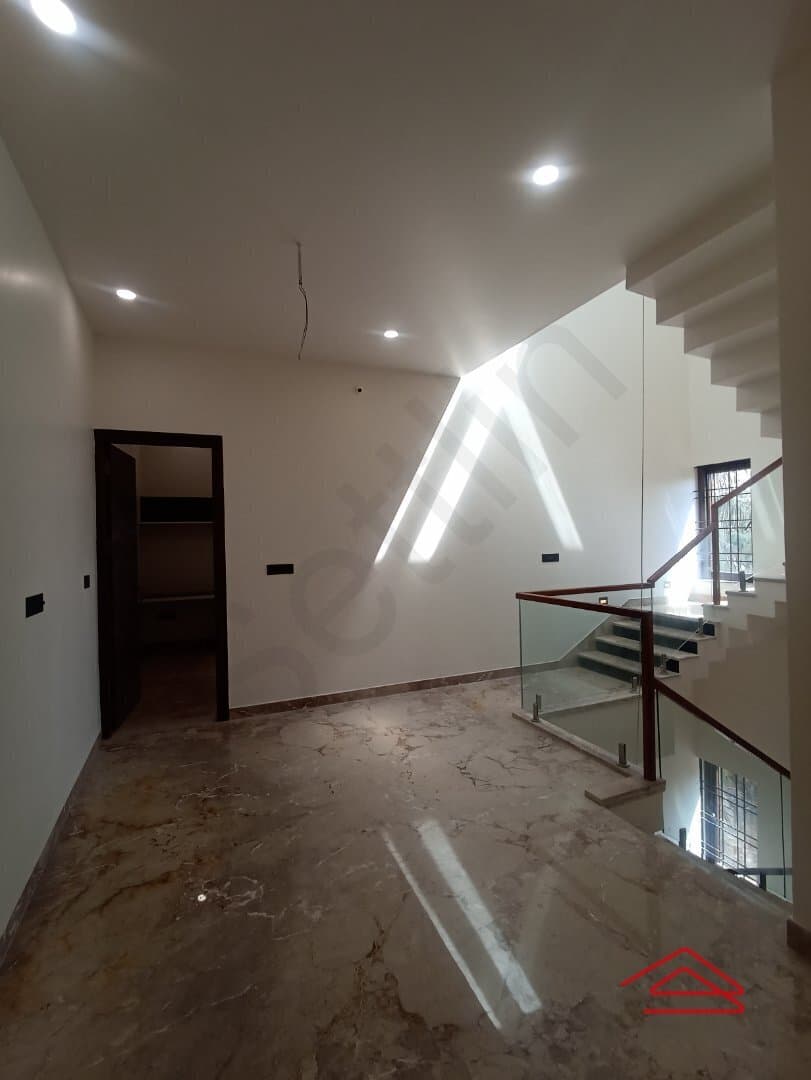 Hall 1
