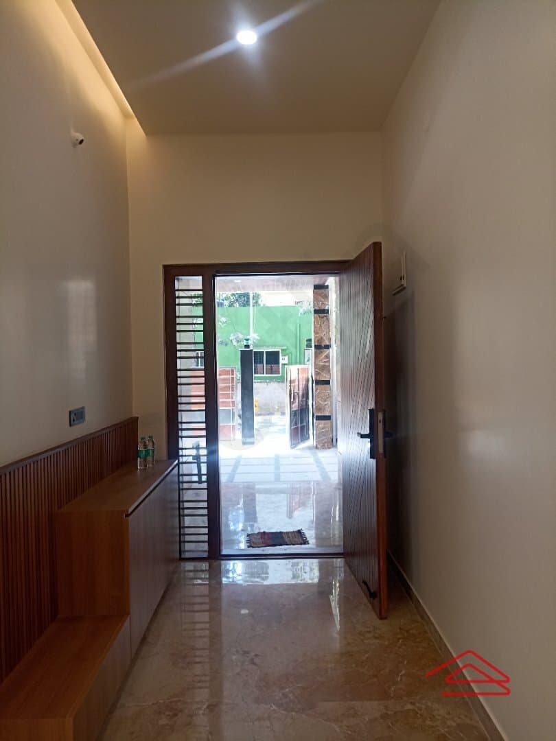 Hall 1
