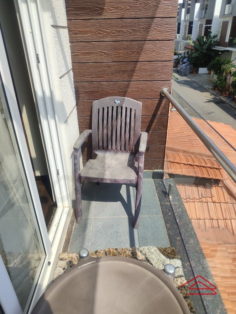Balcony 1