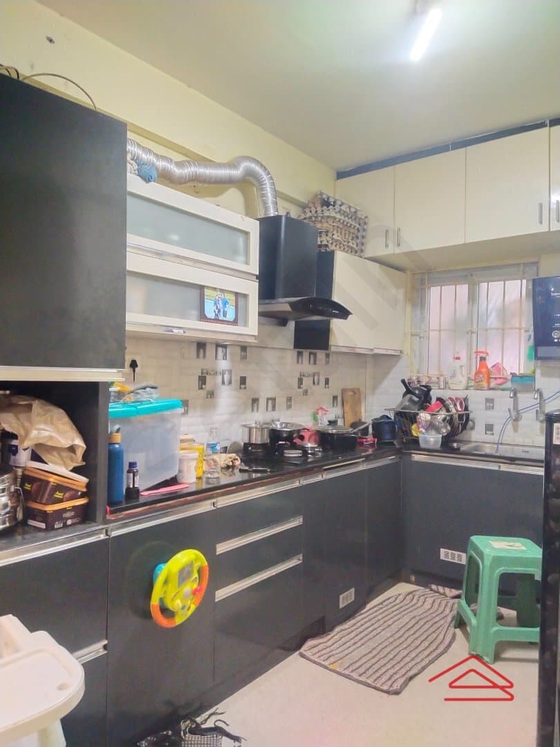 Kitchen 1