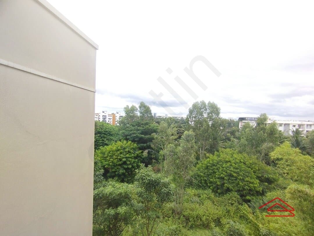 Balcony 3
