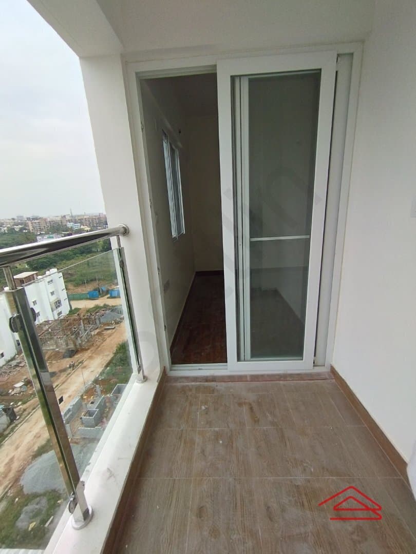 Balcony 2