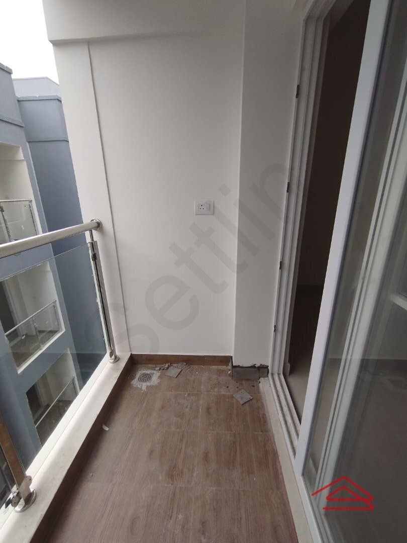 Balcony 3