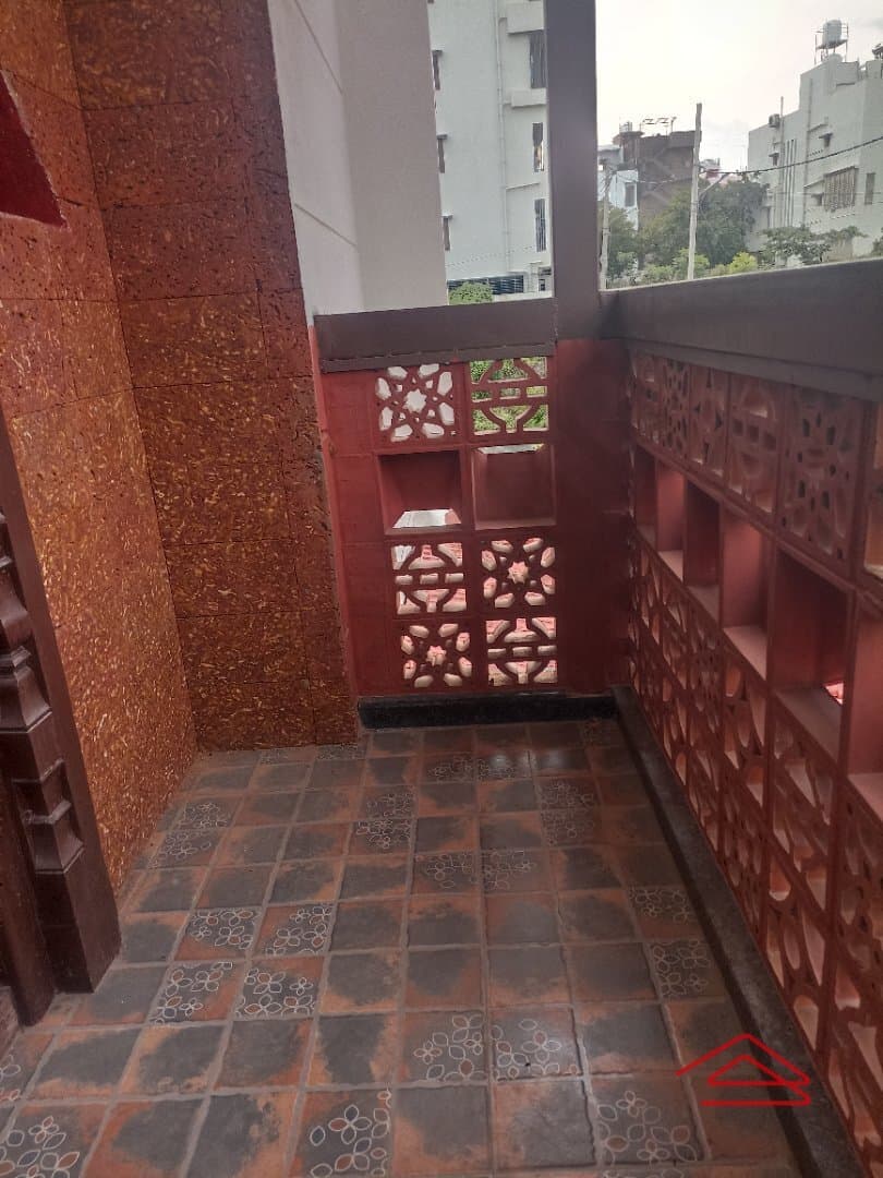 balconies 1