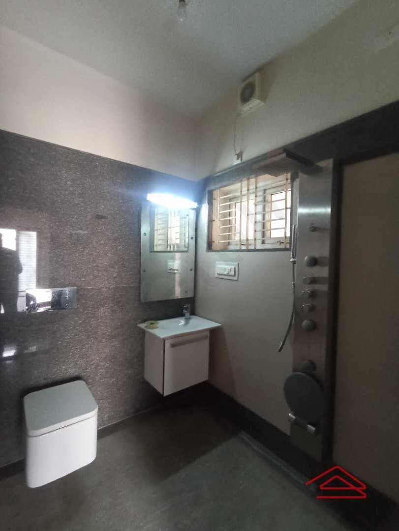 bathrooms 2