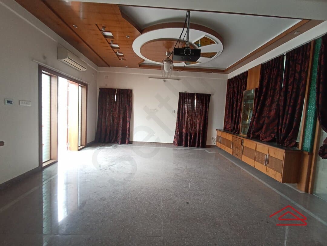 bedrooms 4
