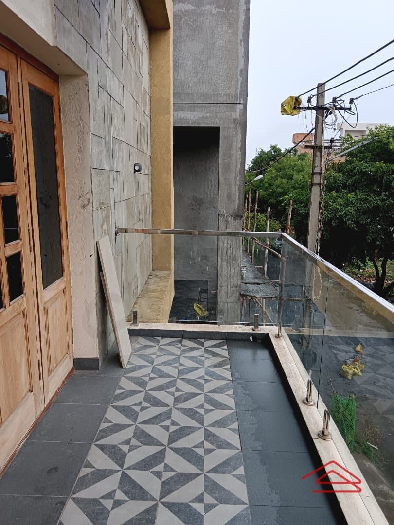 balconies 1