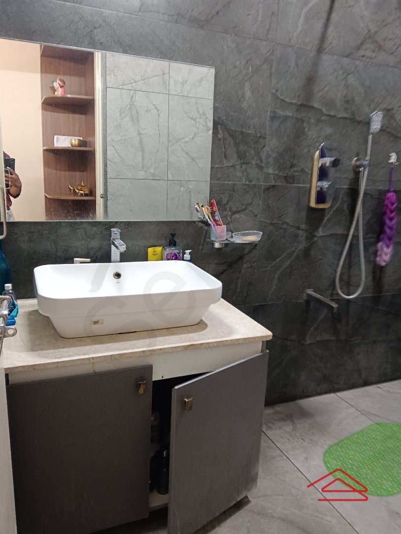 bathrooms 2