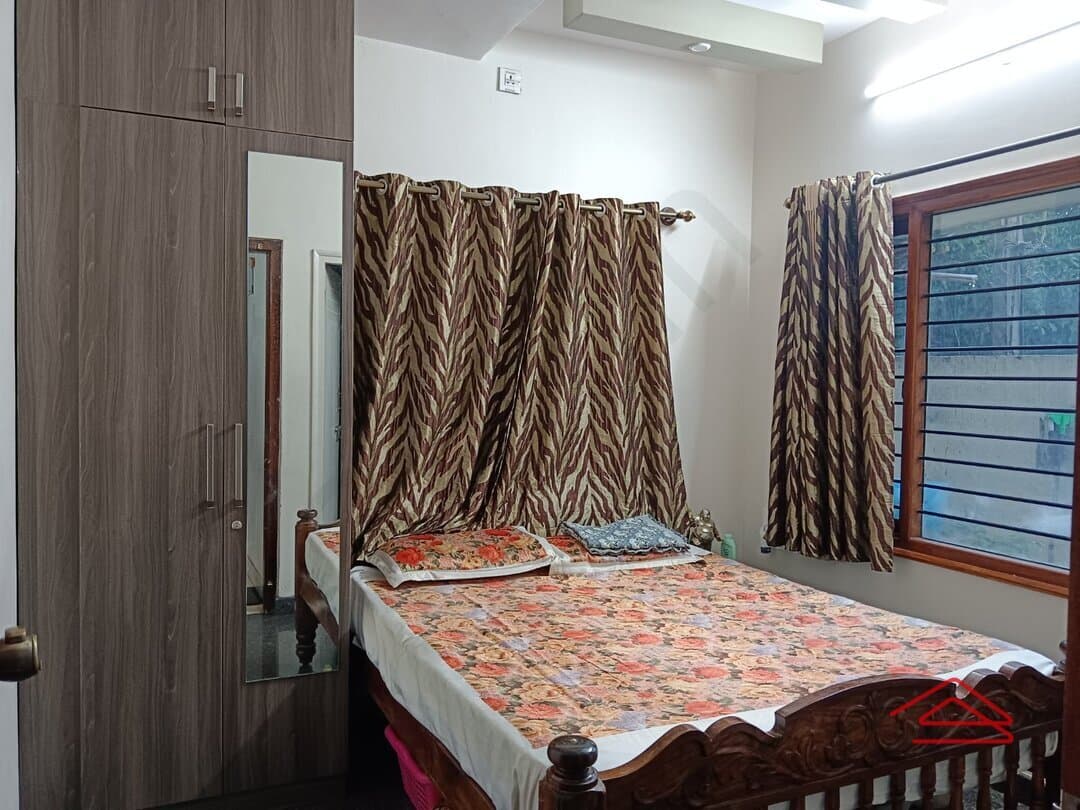 bedrooms 1