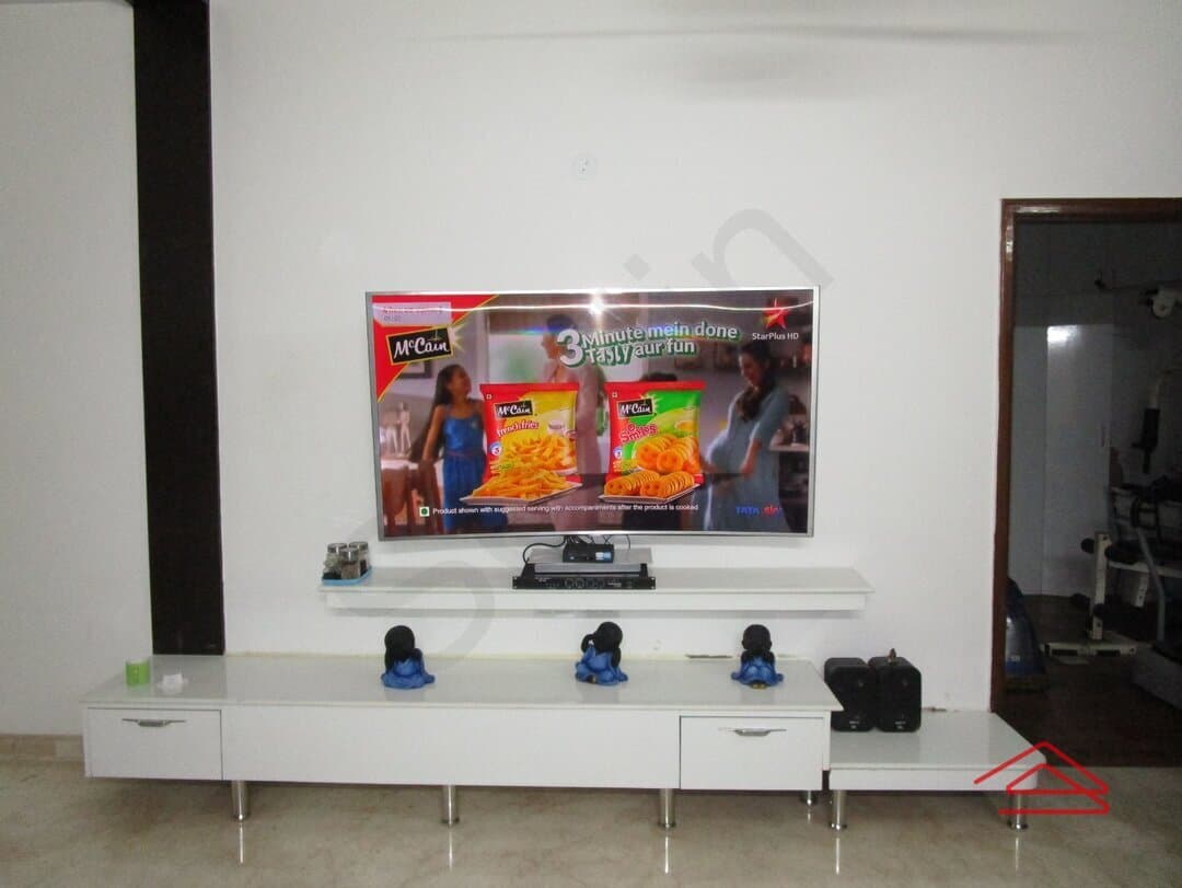 Hall 1