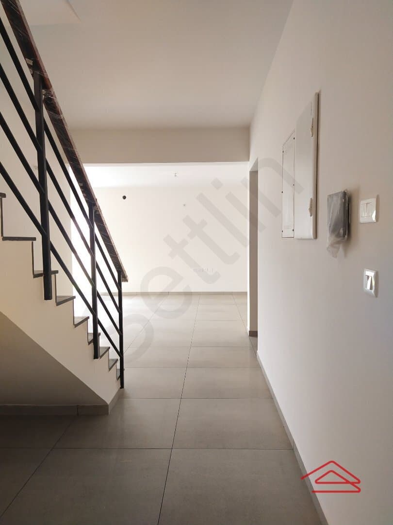 Hall 1