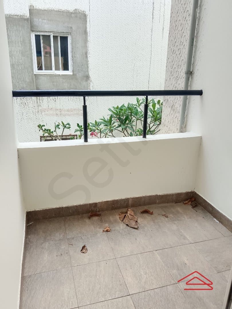 Balcony 3