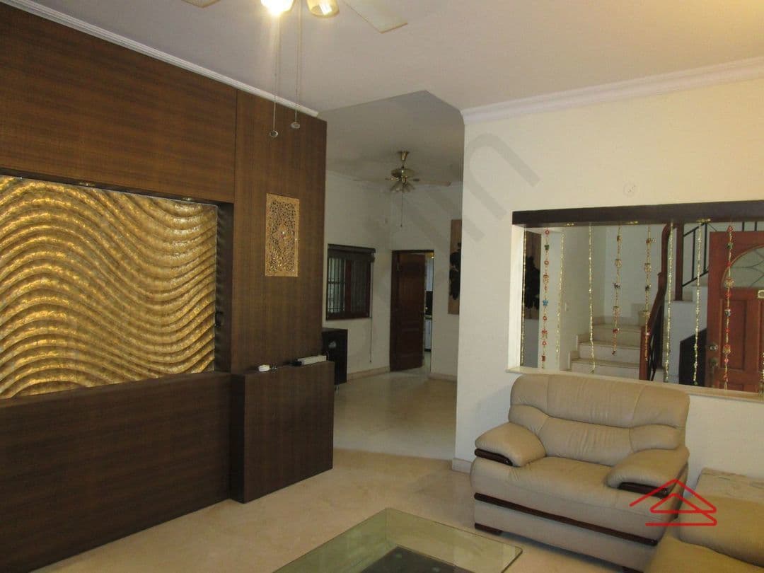 Hall 1