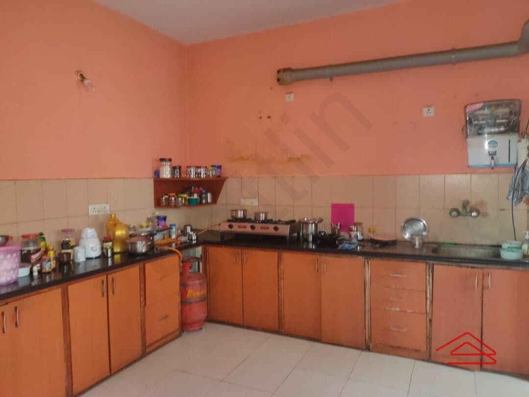 Kitchen 1