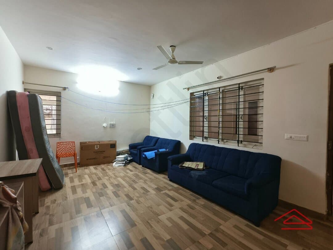 Hall 1