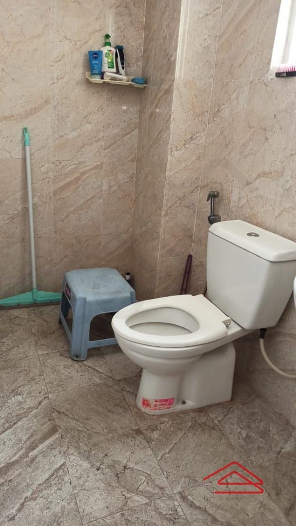 Bathroom 2