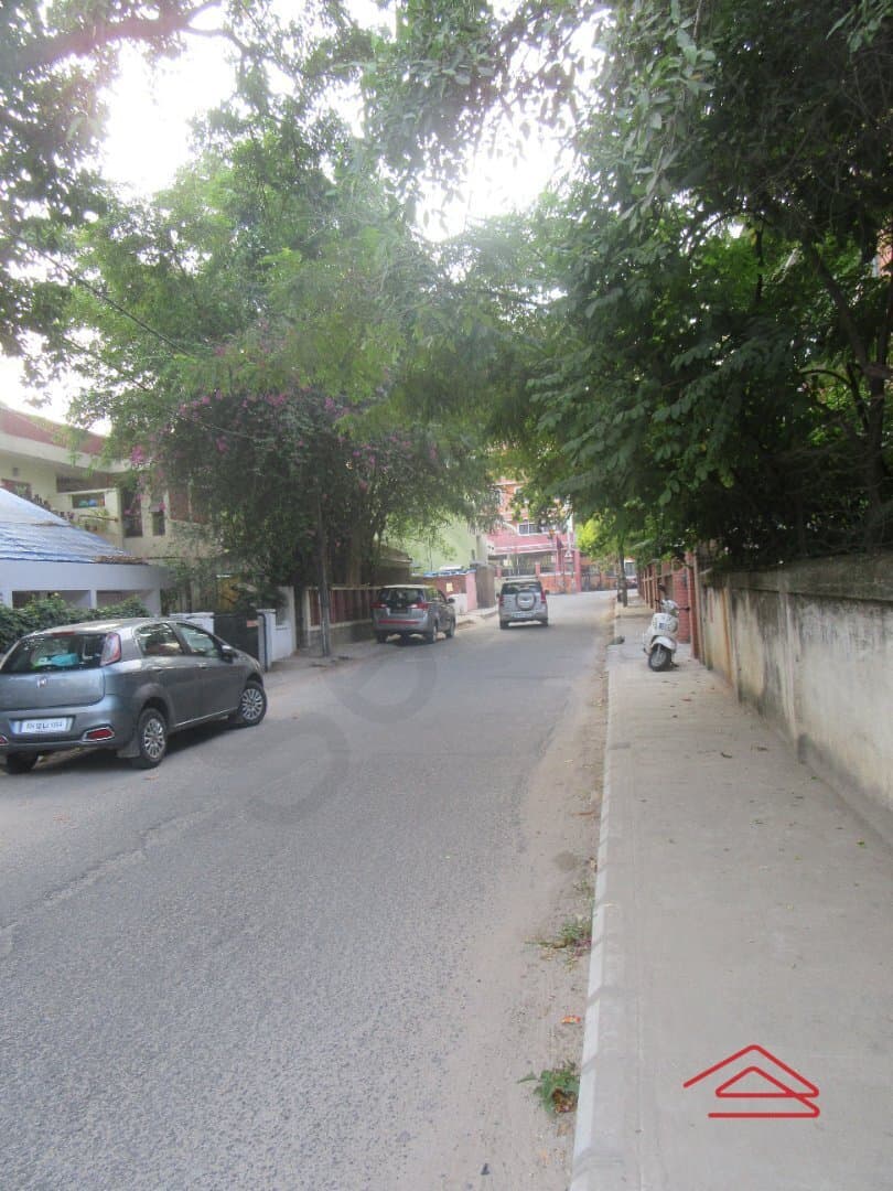 Unit: Approach Road