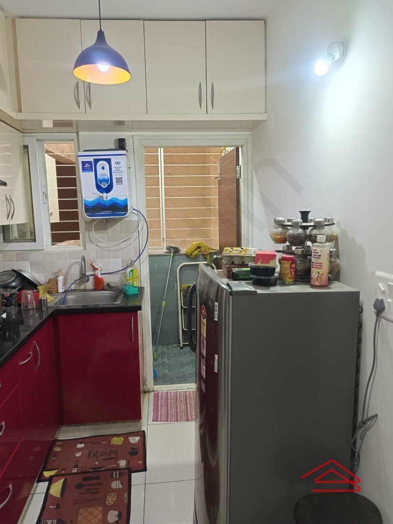Kitchen 1