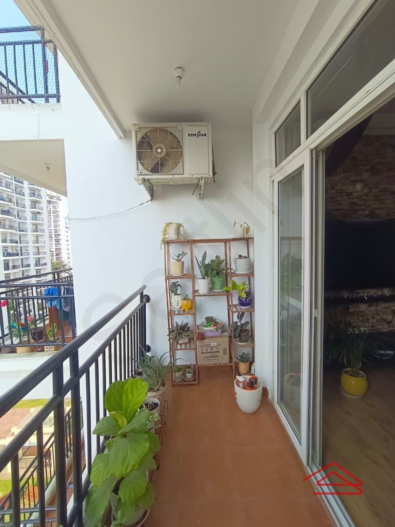Balcony 2