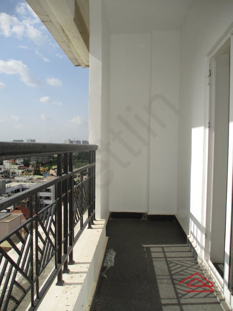 Balcony 5