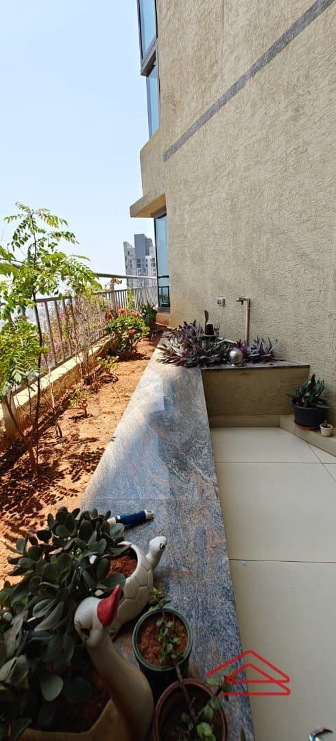 Balcony 3
