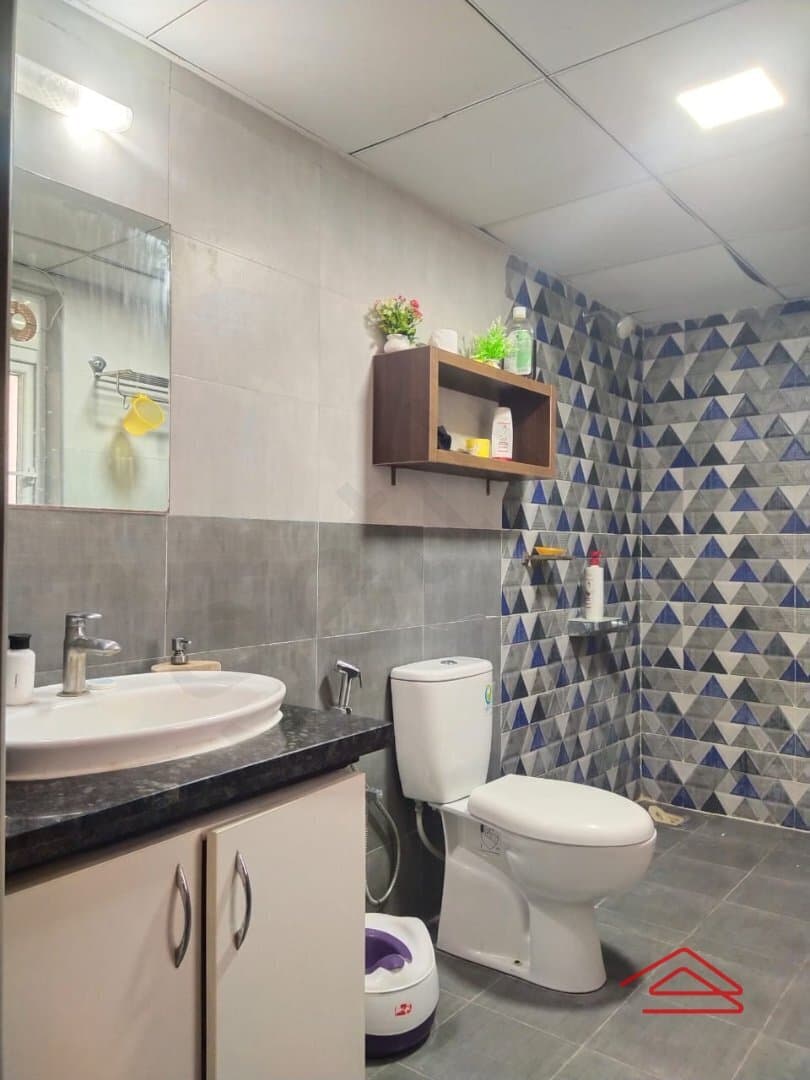 Bathroom 15