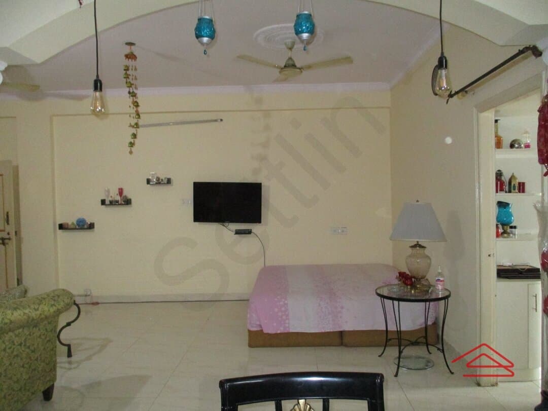 Hall 1