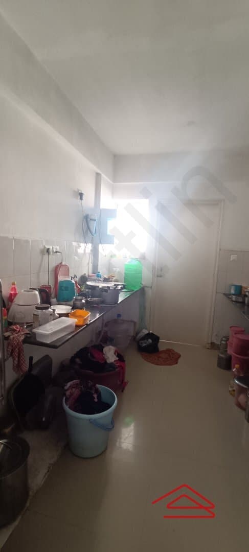 Kitchen 1