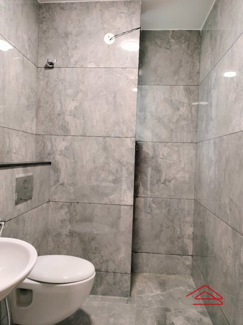 Bathroom 4