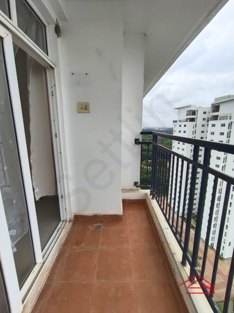 Balcony 2