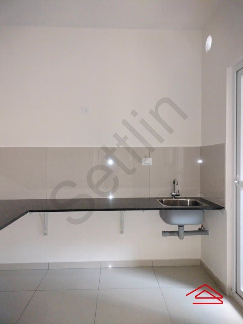 Kitchen 1