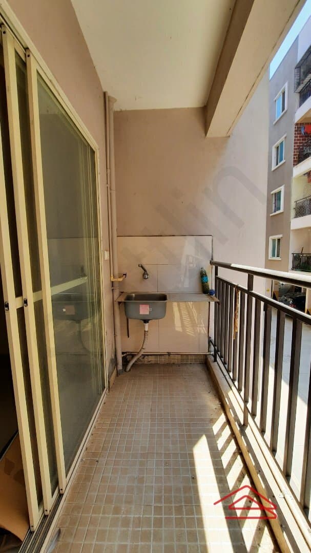 Balcony 2