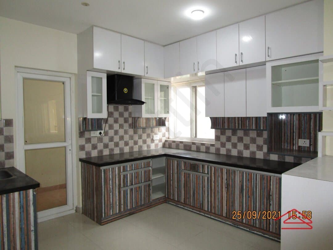Kitchen 1