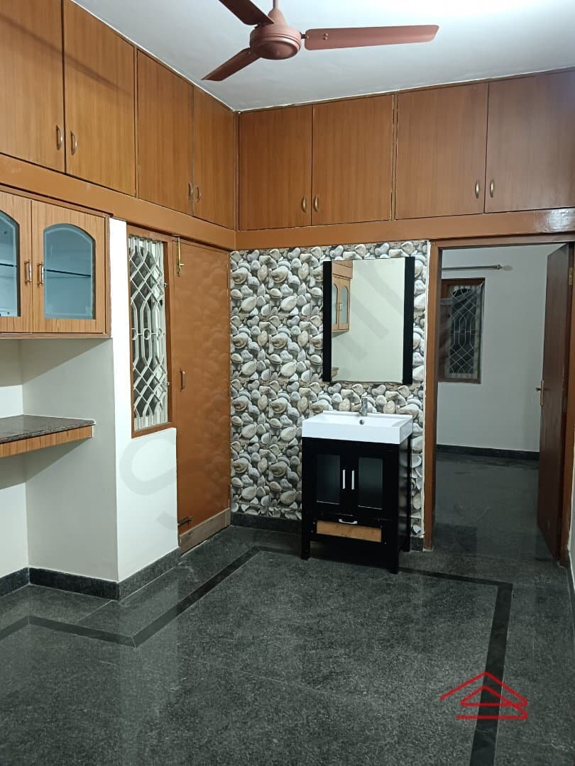 halls 1