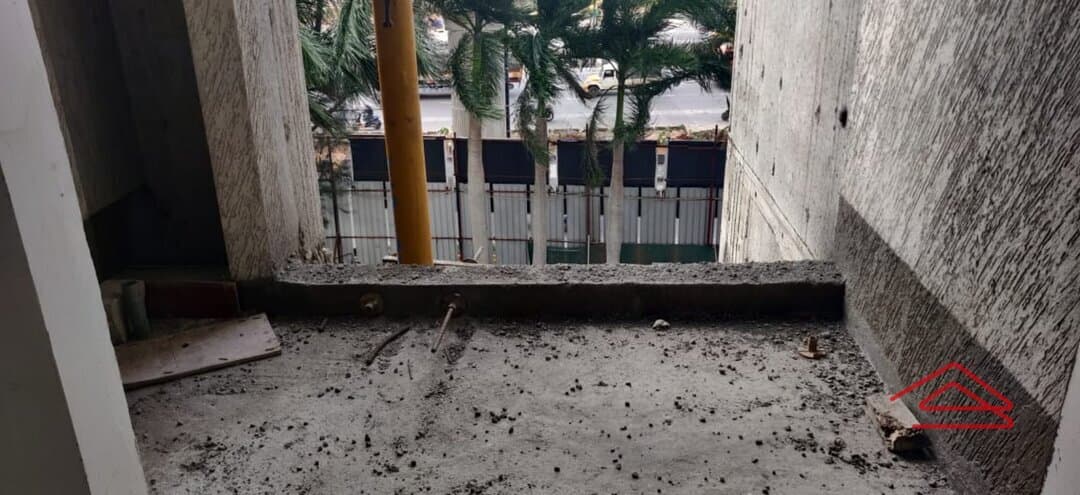 Balcony 2