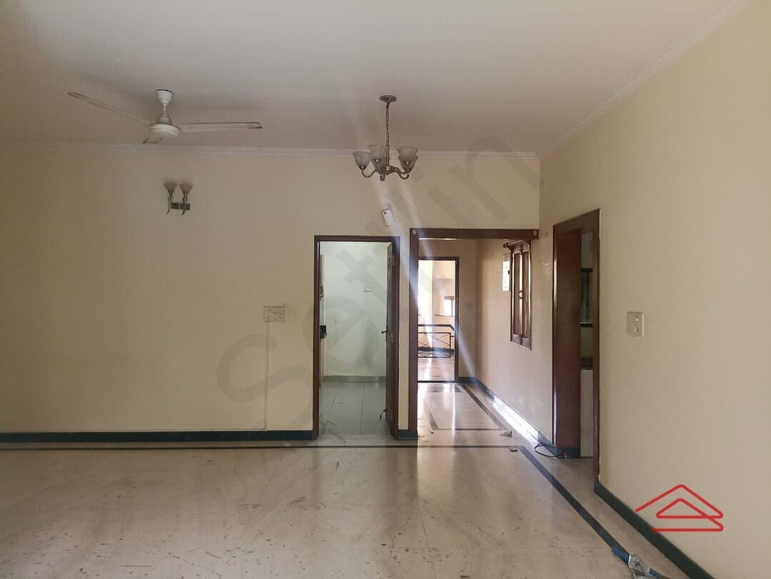 Hall 1