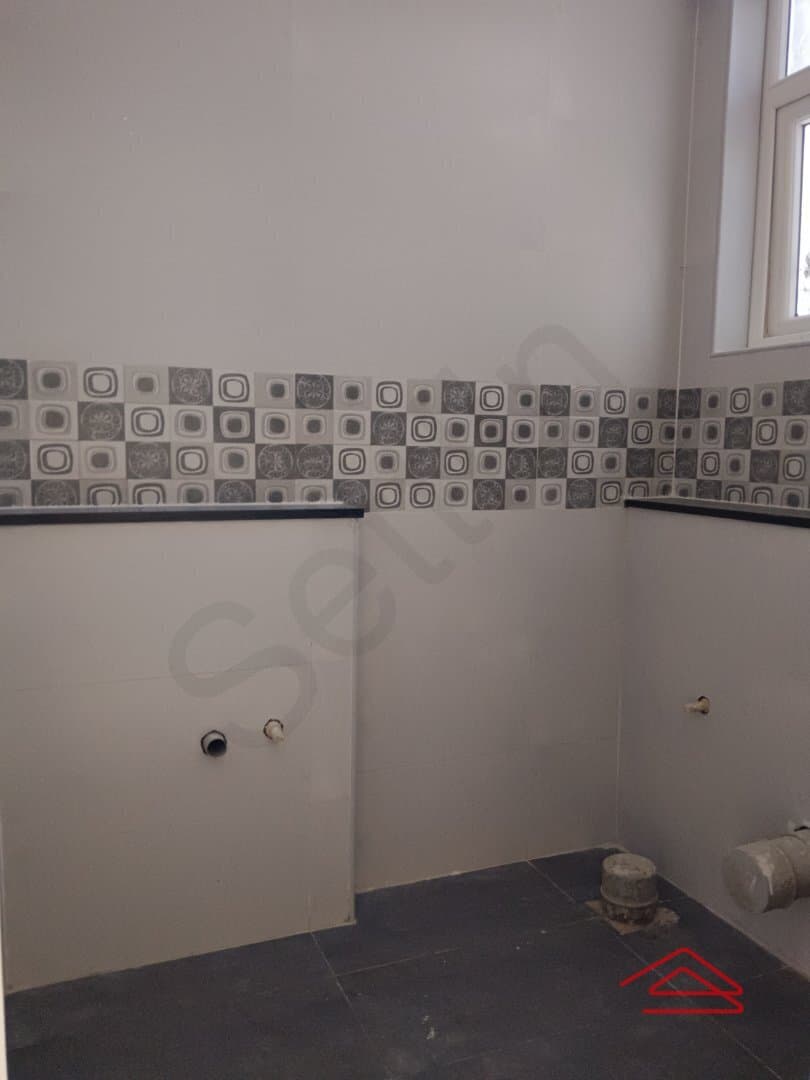 Servant Bathroom 1