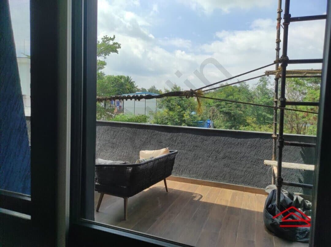 Balcony 1