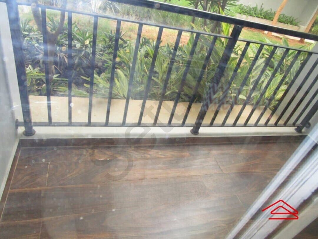 Balcony 3
