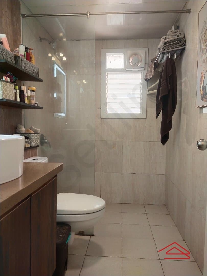 Bathroom 2