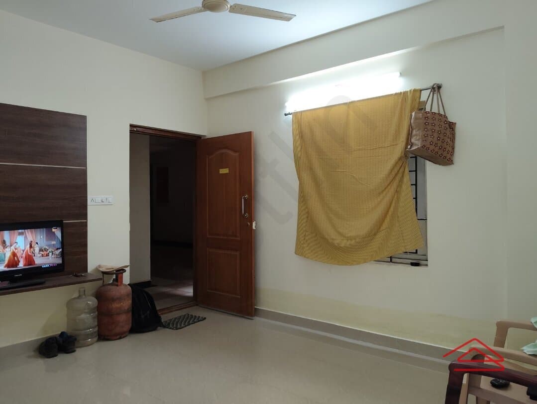 Hall 1
