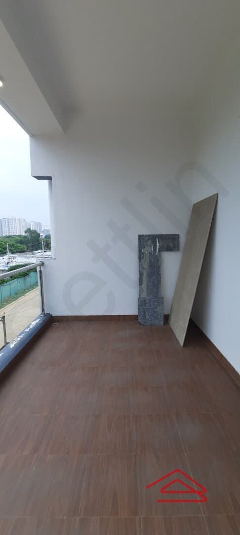 Balcony 2